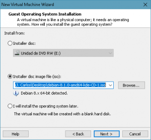 Figura 4: Seleccionamos la "imagen iso de Debian 8" previamente descargada